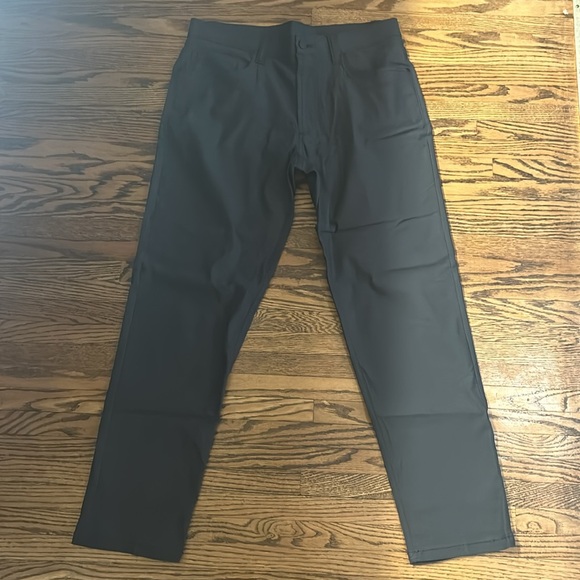 Dress pants by Kenneth Cole - Picture 1 of 6